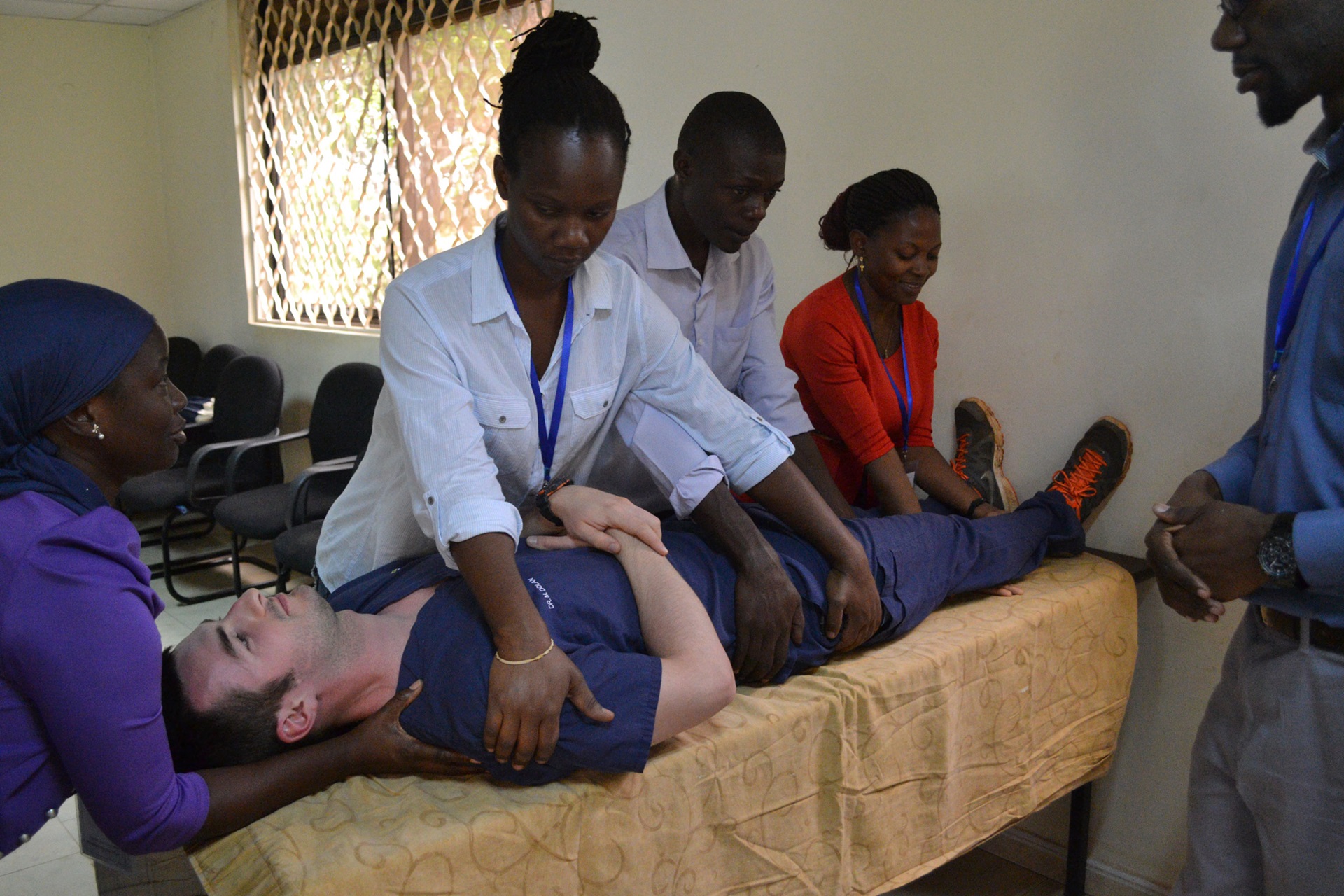 DSC_0136 People attending a training on basic emergency care